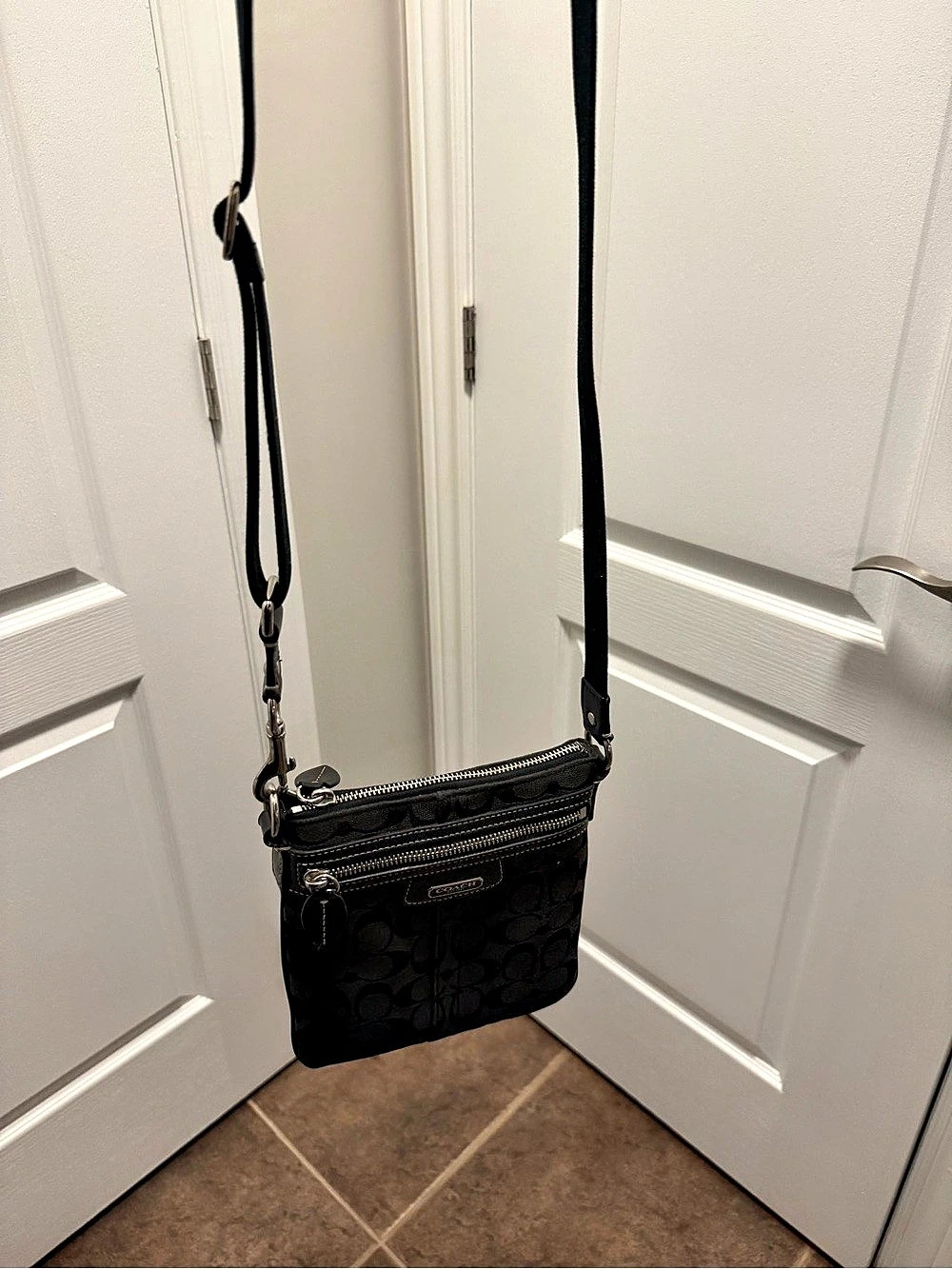 Coach Signature C Swingpack Crossbody Black Bag